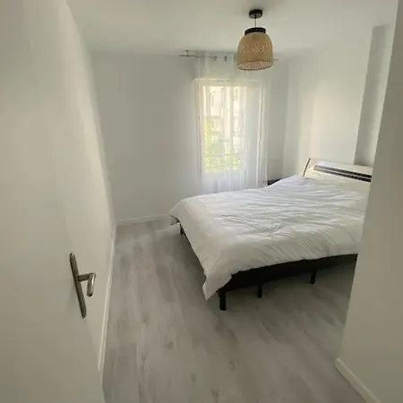 Apartment A 1 Minute Du Stade De France